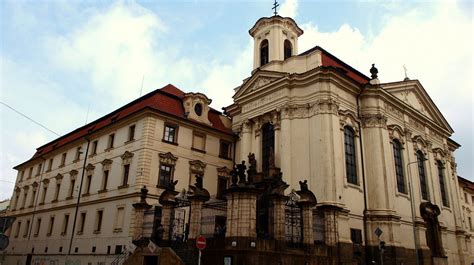 Pohľad na chrám Cyrila a Metoděje z Resslovy ulice