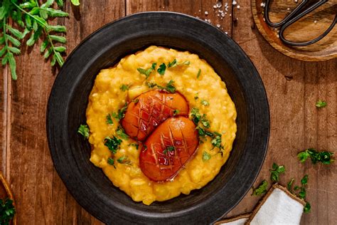 Hrachový prívarok so špekáčikmi