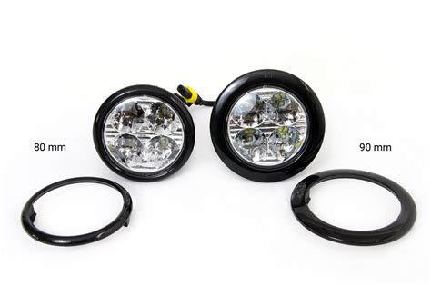 LED denné svietenie v mriežke nárazníka