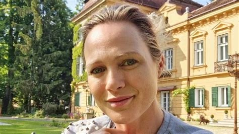 Adriana Poláková v kaštieli