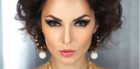 dymové líčenie pre hnedé oči