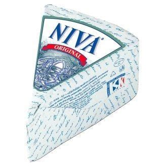 Syr Niva s typickým modrozeleným žilkovaním