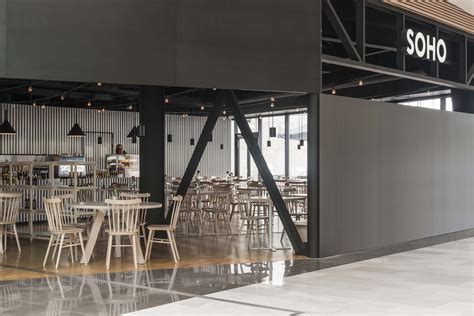 Interiér reštaurácie SOHO Aupark