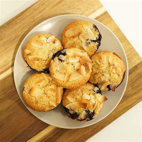 Ingrediencie na čučoriedkovo-jablkové muffiny