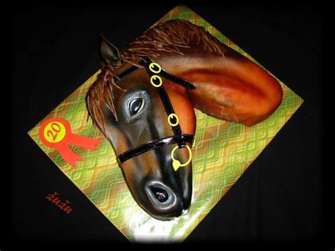 Rôzne štýly torty v tvare koňa (2D, 3D, hlava)