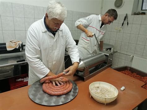 Suroviny na výrobu domácich klobás