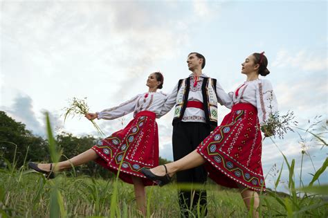 Ľudové piesne o oberaní ovocia