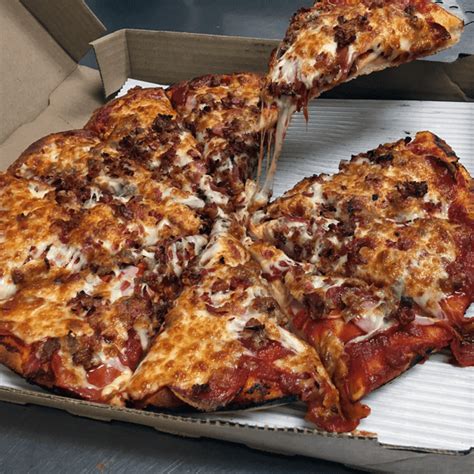 pizza meatza s mäsovým korpusom