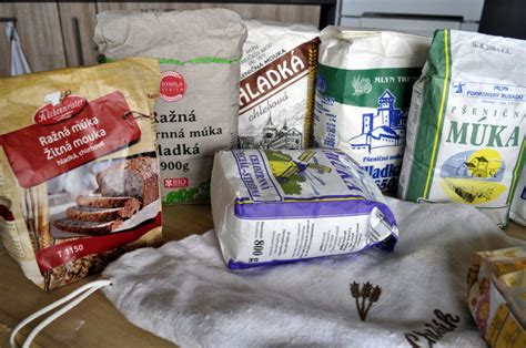 Rôzne druhy múky na pečenie chleba