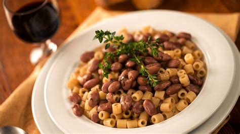 Talianske cestoviny s fazuľou (Pasta e Fagioli)