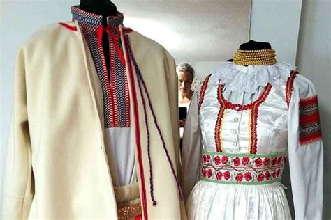 Slovenský ľudový kroj