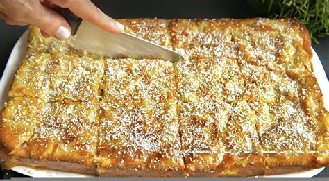 hotový jablkový koláč