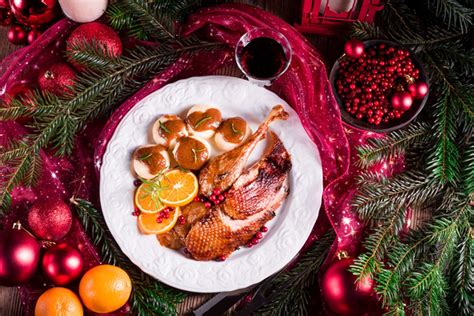 Ilustrácia tradičnej štedrovečernej večere