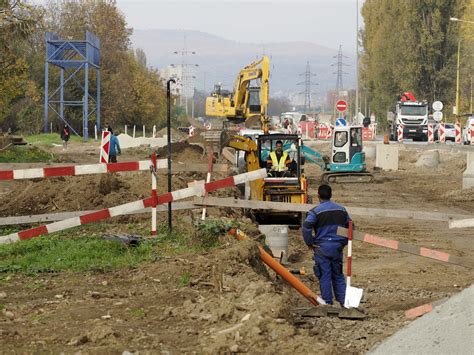 Stavebná technika pri zemných prácach