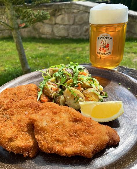 Mäso marinované v bylinkách a korení