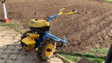 Príprava pôdy na sadenie rajčiakov