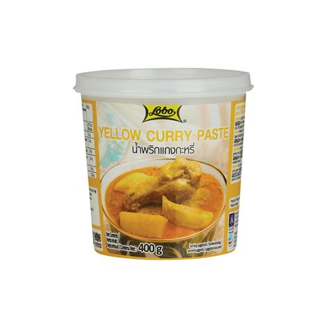 Žltá kari pasta s ingredienciami