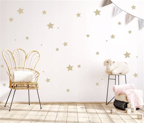 Príklady vinylových samolepiek na stenu