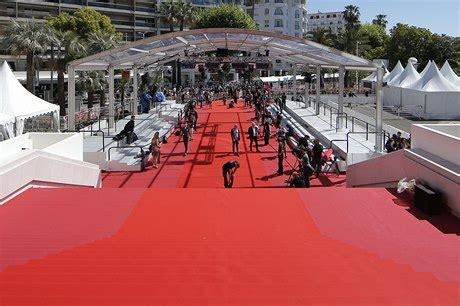 Červený koberec na festivale v Cannes