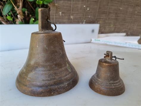 Ilustrácia francúzskeho maslového zvona