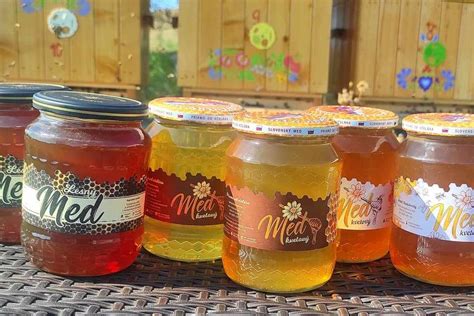 Rôzne štádiá kryštalizácie medu