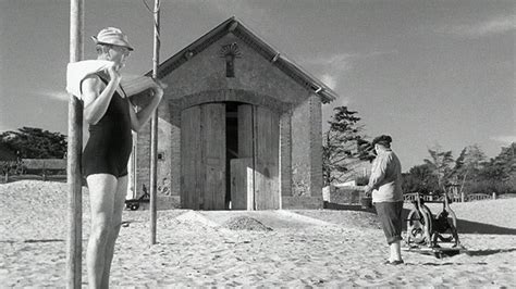 Jacques Tati vo filme Prázdniny pána Hulota