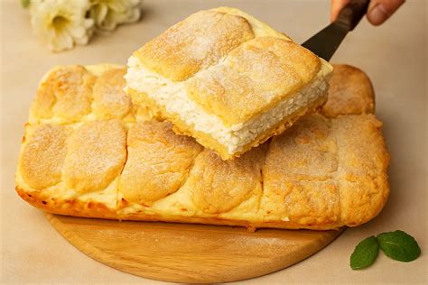 Hotový tvarohový koláč so strúhaným cestom