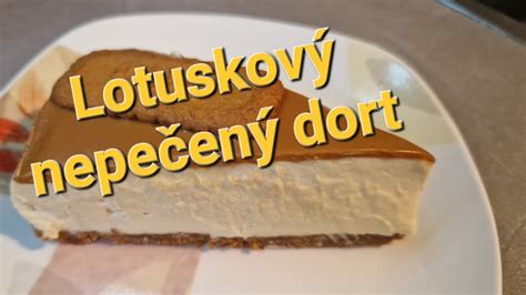 Detail karamelových sĺz na koláči