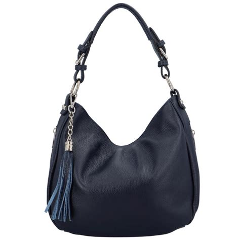 Ukážka rôznych dámskych kabeliek cez rameno