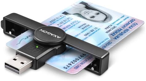 Externá čítačka kariet AKASA AK-CR-14BK