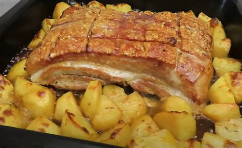 Pečený bravčový bôčik s chrumkavou kožou