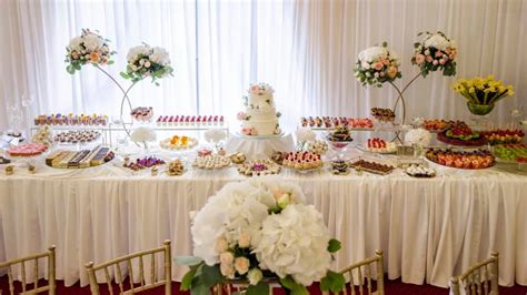 Rozmanitosť svadobných koláčov