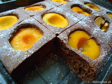 Zloženie na jablkový koláč z kyslého mlieka