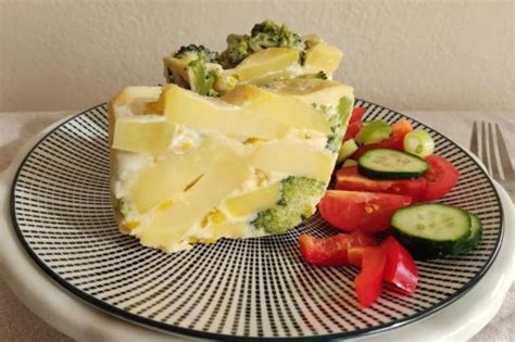 vrstvenie francúzskych zemiakov s tofu