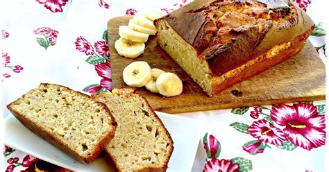 banánový chlieb s arašidovým maslom