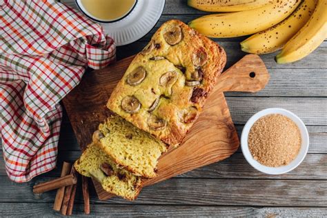 rozličné varianty banánového chleba