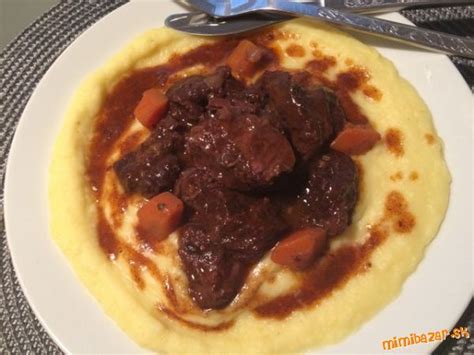 hovädzie líčka dusené s omáčkou