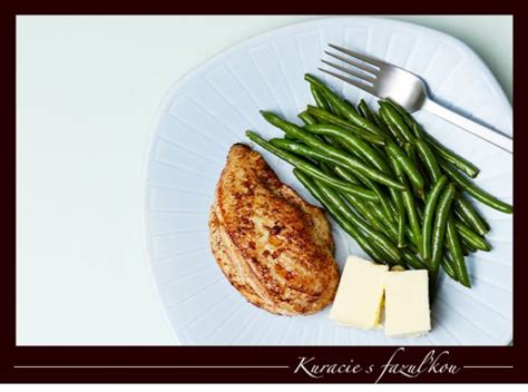 Ilustračná fotografia jedla: Kurací steak s fazuľkou a cherry paradajkou