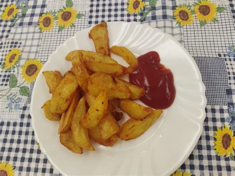 Servírovaná porcia domácich hranoliek