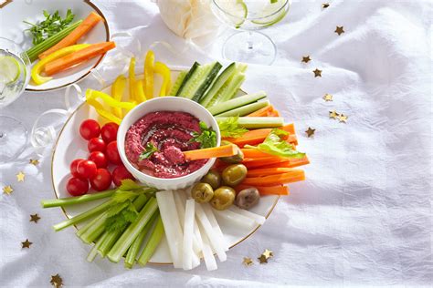 Plnená uhorka s červenou repou