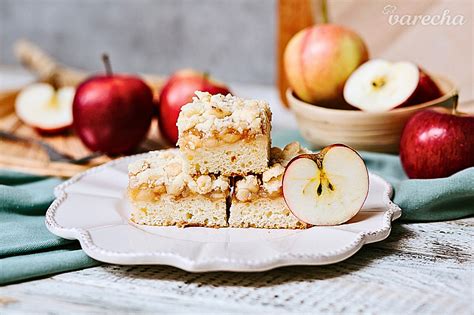 hotový bezlepkový jablkový koláč