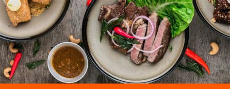 Rôzne druhy omáčok k steaku