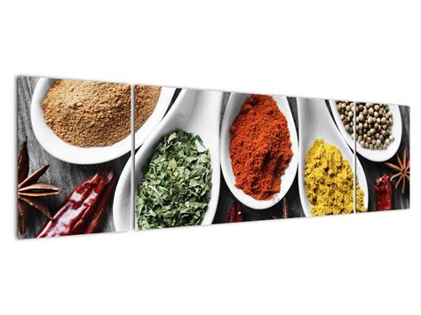 Rôzne druhy korenia na marinádu