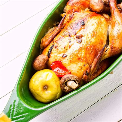 Ilustračné foto kuracej pečene s jablkami