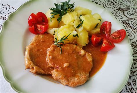 Ingrediencie na bravčové karé na debrecínsky spôsob