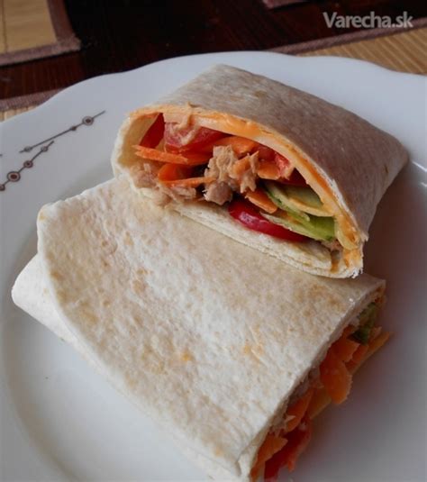 farebne plnená celozrnná tortila