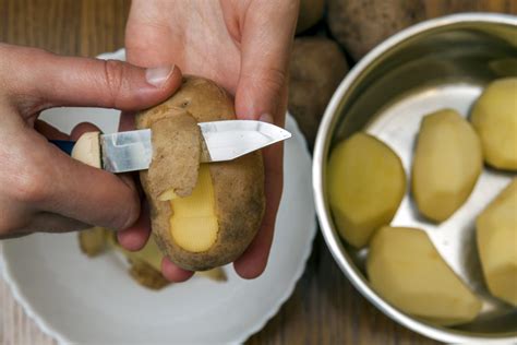 Narezanie zemiakov pred varením