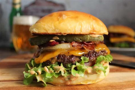 Hotový domáci hamburger