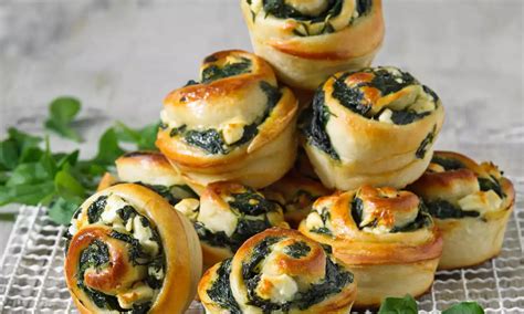 Špenátové slimáky pripravené na pečenie