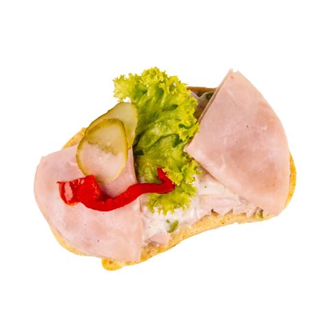 Ilustrácia taniera s plnenými cestovinami, šalátom a kúskom chleba